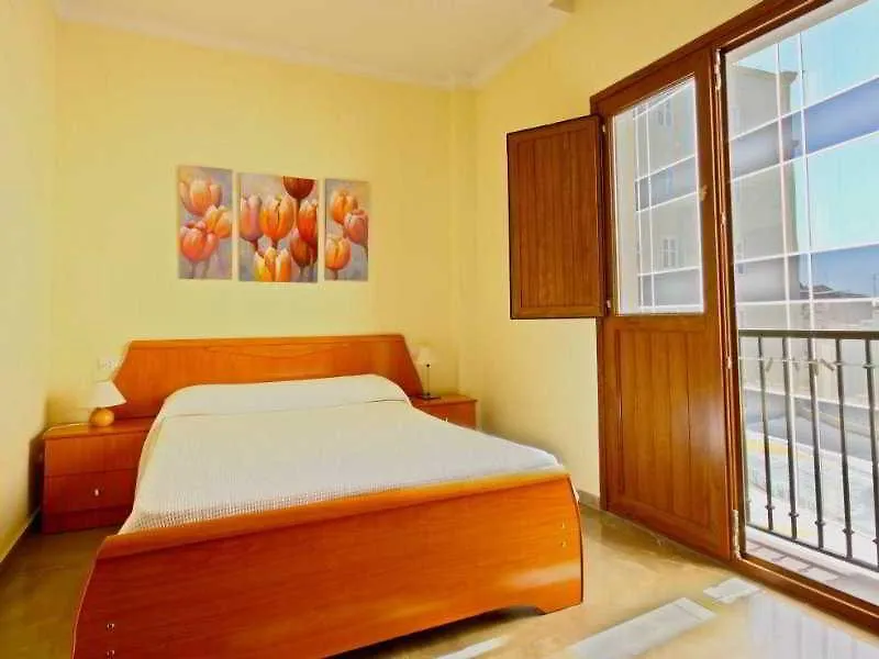 Apartamentos Catedral Plaza 3000 Granada Hotel